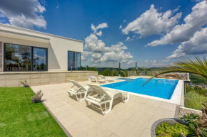 Villa Hill with Private Pool